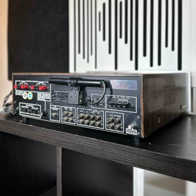 Marantz Model 2235B 35-Watt Stereo Solid-State Receiver 1972 - 1974 - Silver with Wood Case image 11