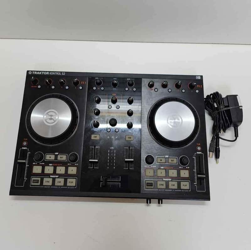 Native Instruments Traktor Kontrol S2 | Reverb Canada