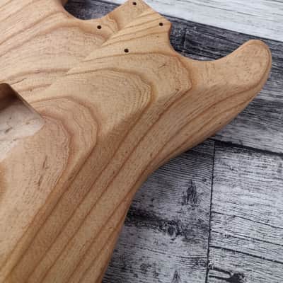 Oil Finish See-Through Northern Ash S Style Guitar Body, S Type Vintage Part Replacement Gadget,Unfinished, SSS Config image 9