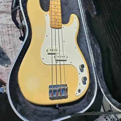 Fender 1983 Precision Bass image 18