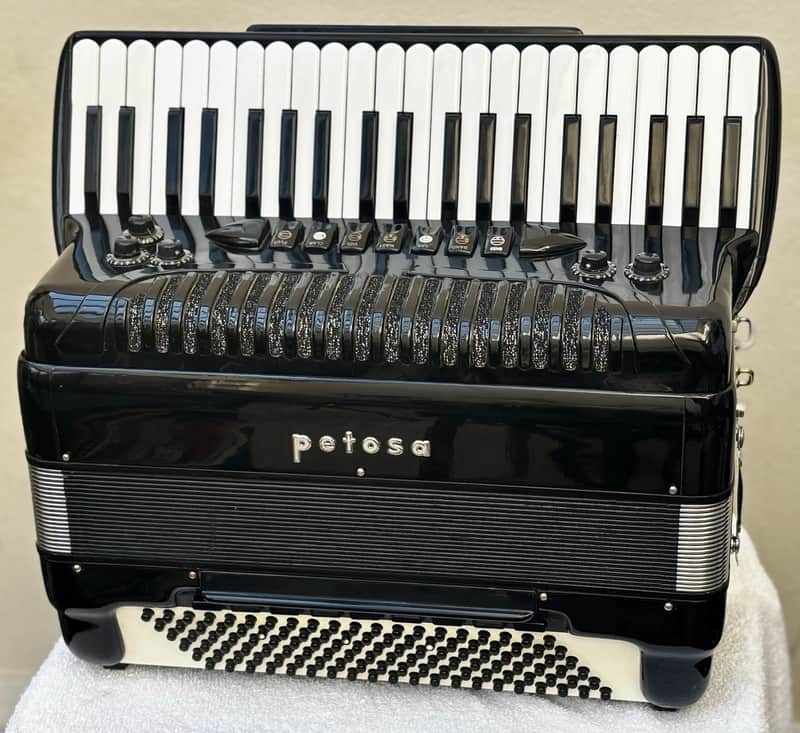 PETOSA AM-1200 Double Tone Chamber Italian Accordion image 1
