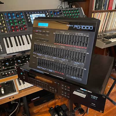 Roland D-550 -w PG-1000 Programmer & Data Card