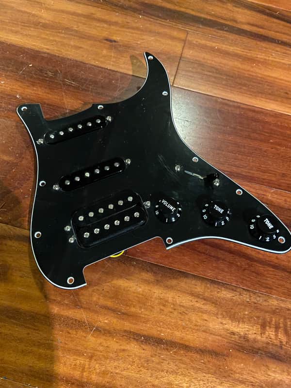 Fender Player Strat Stratocaster Alnico 2 Humbucker Alnico 5 Pickup Black HSS image 1