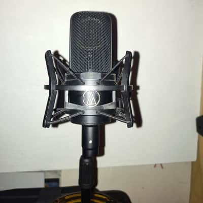 Audio-Technica AT4033 with AT8441 shockmount + stand image 5
