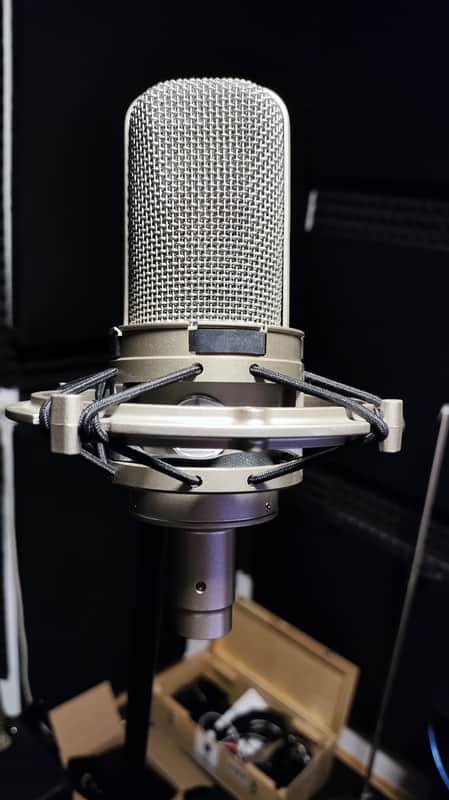 Audio-Technica AT4047/SV Large-Diaphragm Side-Address Cardioid Condenser Microphone 2010s - Silver image 1