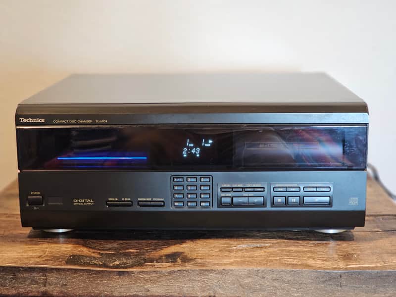 Technics SL-MC4 Compact Disc Changer (circa 2001) image 1