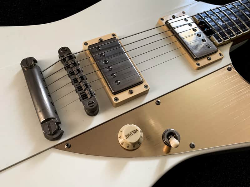 ESP Edwards e-Cygnus Leda Signature 2013 White - RARE! - VERY GOOD