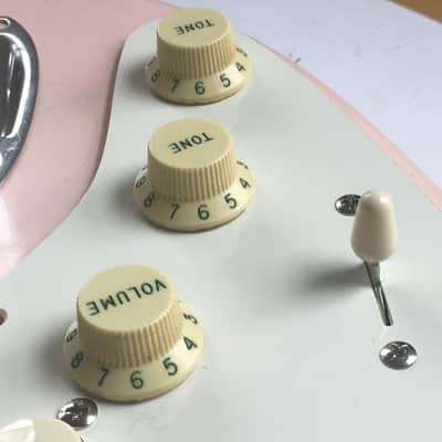 3 Lefty Fender Vintage Reissue Guitar Strat Knobs Relic Aged White Green Fonts image 2