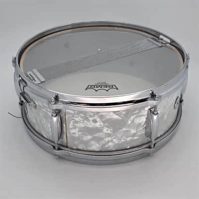 Used Vintage Gretsch Dixieland Snare Drum 14x5.5 White Marine Pearl - Good image 6