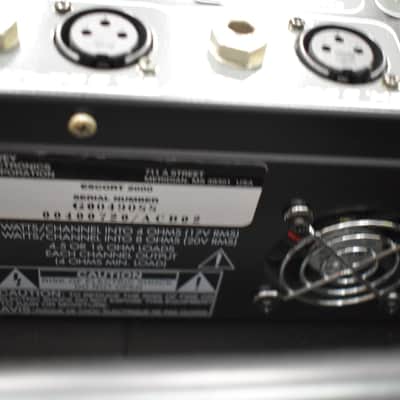 Peavey Escort 2000 Portable PA Sound System image 6