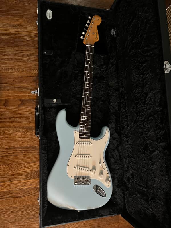 Fender Limited Edition Vintera II Road Worn '60s Stratocaster 2025 - Sonic Blue