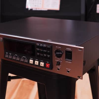 Yamaha CDR-1000 Professional audio cd recorder image 3