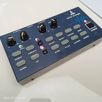 Boost Voice changer - Black image 3