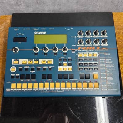 Yamaha RM1x Sequence Remixer