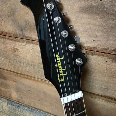 Epiphone Firebird - Wine Red w/ Gig Bag image 8