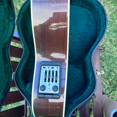 Martin OMC16RE-Aura  (Second Hand) image 13