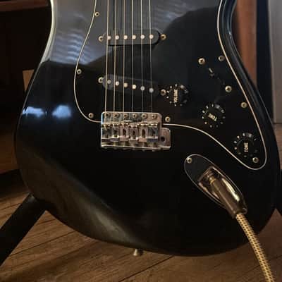 Squier MIJ Standard Stratocaster with Rosewood Fretboard 1984 - 1988 - Black image 10