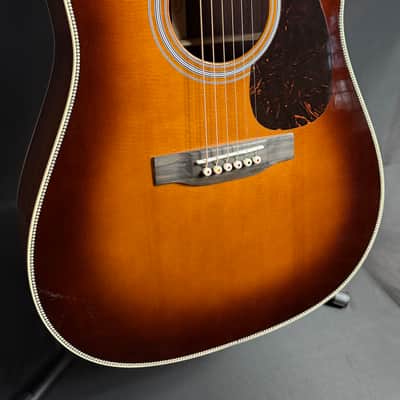 Martin HD-28 (2026) 1933 Ambertone Dreadnought Acoustic Guitar Ambertone Finish w/ Case image 3