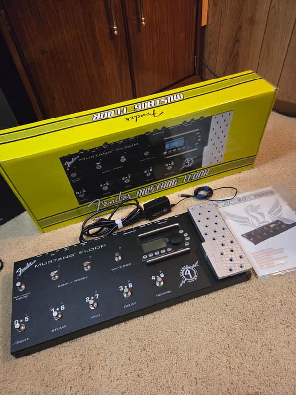 Fender Mustang Floor マルチエフェクター　超美品 FenderMustang Floor Multi-effects | Reverb