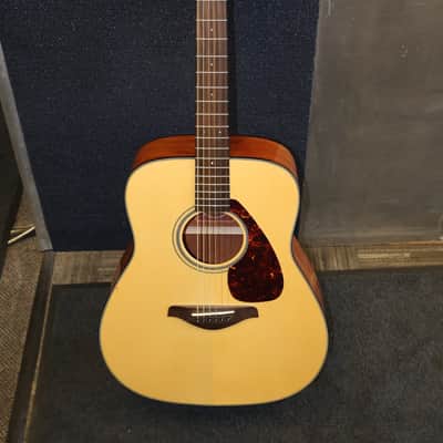 Yamaha FG700S Dreadnought Acoustic Guitar, Natural, 6-String image 2