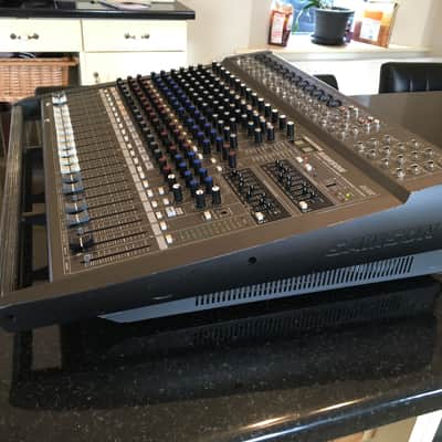 SAMSON TXM-20 -1000W Powered Mixer - 20 Channel - Dual Digital FX