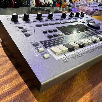 Roland MC-303 Groovebox image 3