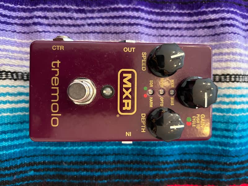 MXR M305 Tremolo