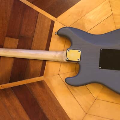 Donner Standard Series Stratocaster style Gray Electric Guitar Single Coil Pickups Soft Case, Strap image 14