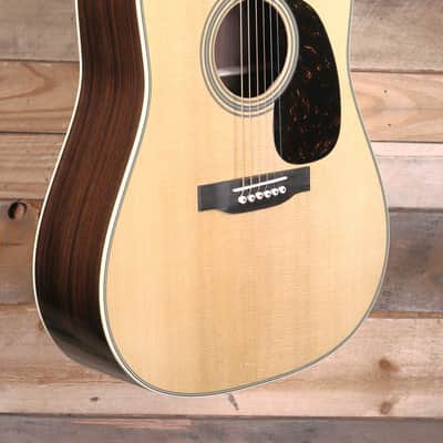 Martin D-28 Acoustic Guitar Natural w/ Case image 2
