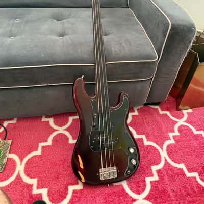Fender Precision Bass Fretless with Rosewood Fingerboard 1970 - 1983 - Sunburst image 1