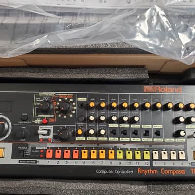Roland Boutique Series TR-08 Analog Modeling Drum Machine 2017 - Present - Black