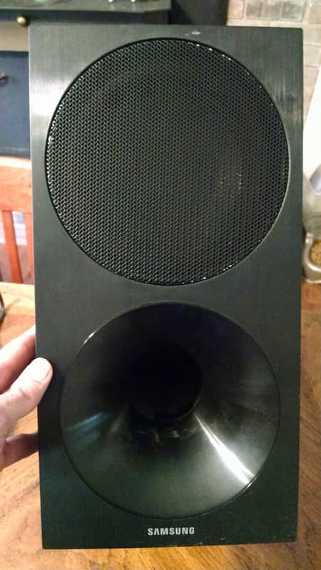 Samsung PS-WM30 Wireless Powered Subwoofer image 1