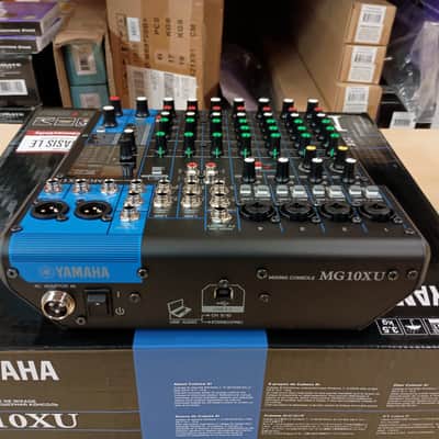 Yamaha MG10XU 10-Channel Analog Mixer - Black image 4