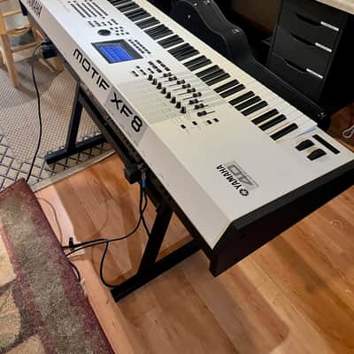 Yamaha Motif XF 8 Production Synthesizer 2010s - White image 1