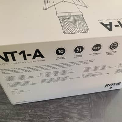 RODE NT1-A Large Diaphragm Cardioid Condenser Microphone 2002 - Present - Silver image 3
