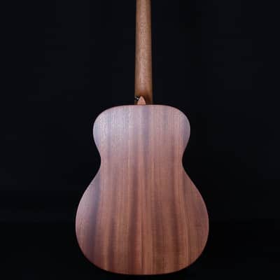 Martin 000JR-E Junior Acoustic Electric, Sapele image 7