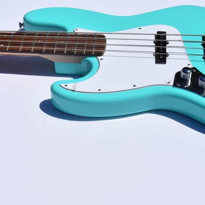 Ankh Instruments 35" scale,Left Hand, Jazz Bass, Bahama Green 2020 Bahama Green image 3