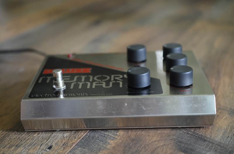 Electro-Harmonix Deluxe Memory Man Vintage Analog Delay MN3005 w