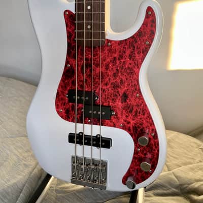 Squier Affinity Series Precision Bass P/J 2019 - Olympic White image 8