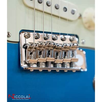 Fender American Professional Classic Stratocaster, Maple Fingerboard, Faded Lake Placid Blue image 7
