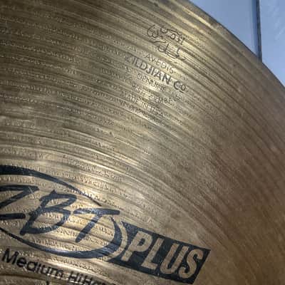Zildjian 14” ZBT Plus Medium Hi-Hat Bottom image 12