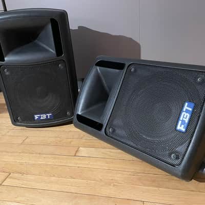FBT MaxX 2a 10" 250W Powered Monitors / PA Speakers (Pair) with Custom Padded Covers & Balanced Cables - Excellent Condition image 2