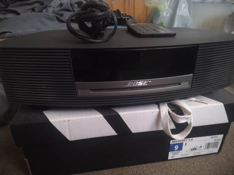 Bose Wave Radio/CD/Remote Control Included
