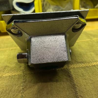 Slingerland Magnum 70s - satin/chrome Bass drum tom bracket mount in fabulous condition! image 6