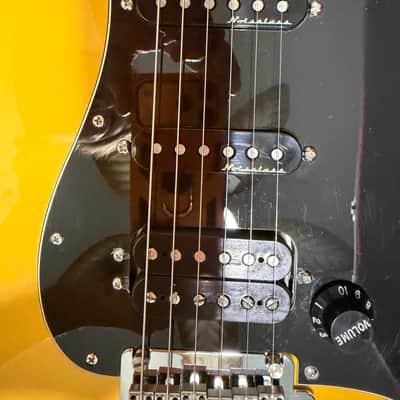 Fender Modified Player ll Stratocaster Guitar Sun Yellow with bag2026 - Sun yellow image 3