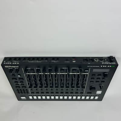 Roland TR8S Rhythm Performer image 4
