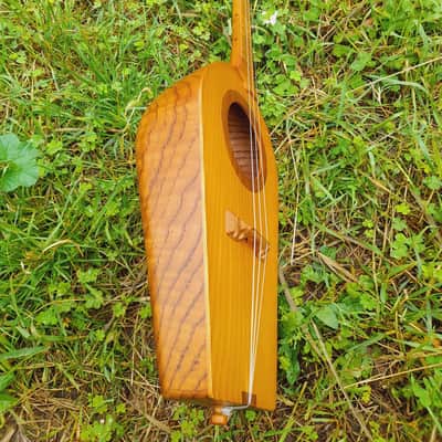 Georgian folk music instrument Panduri | String instrument Panduri | ფანდური | Fanduri image 5