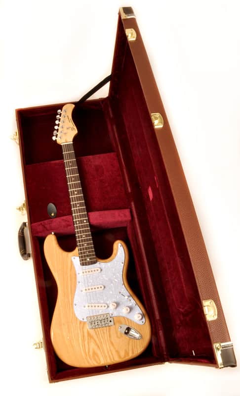Douglas Case for Fender Strat Stratocaster EGC-300 ST BRN image 1