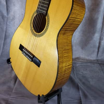Siegfried Todt – 1985 Masterbuilt Concert Guitar – Fully Restored image 3