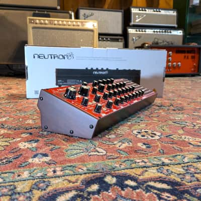 Behringer Neutron P Synthesizer image 2